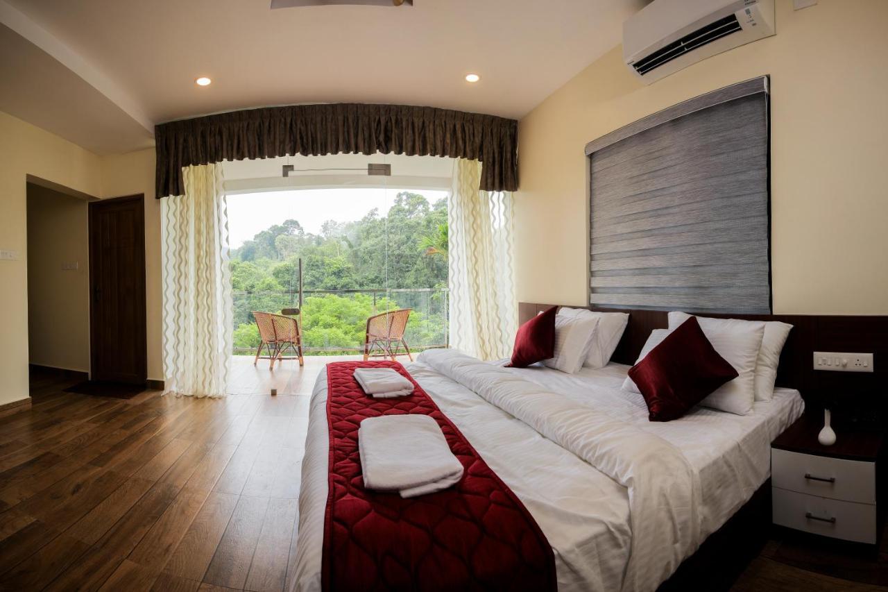 Thenmala Hormuz Inn Kolattupuzha Экстерьер фото