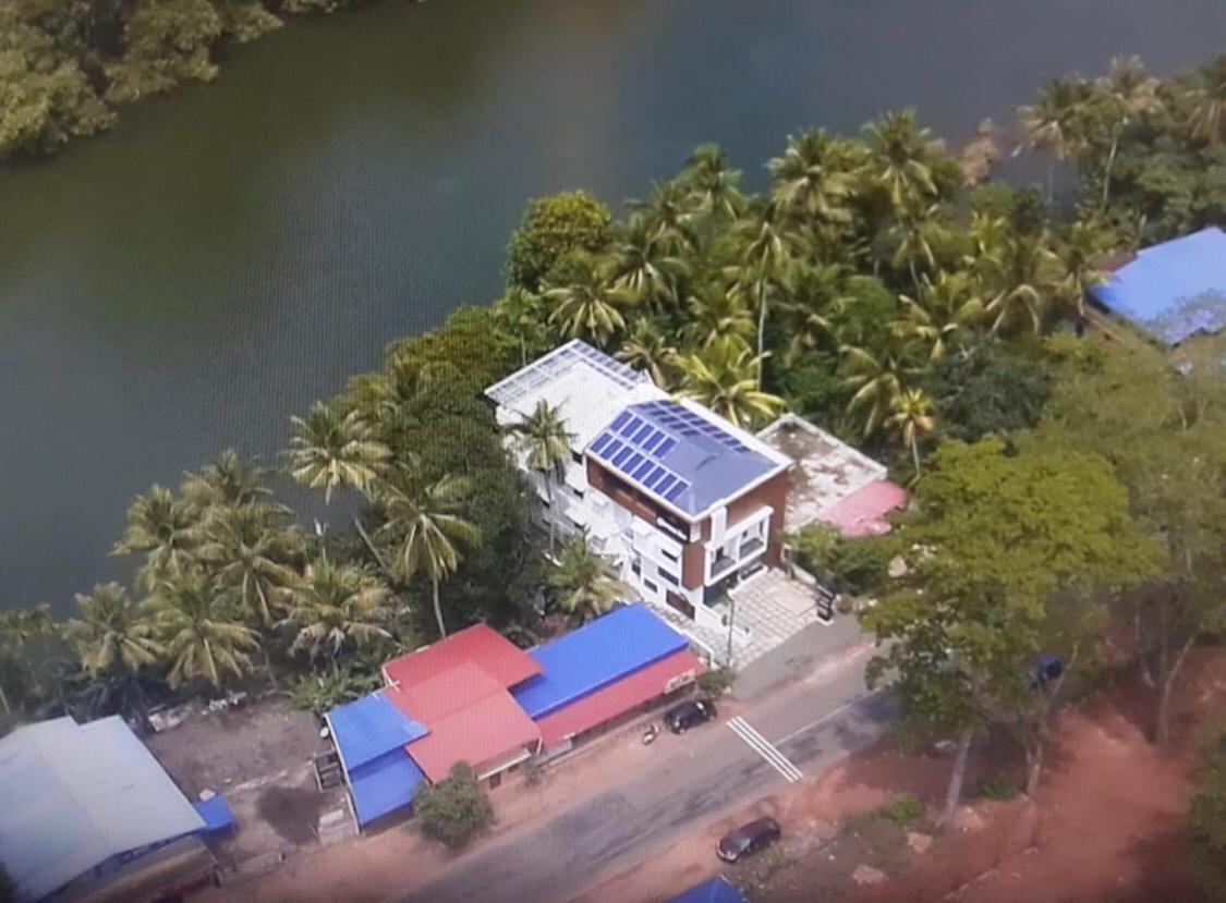 Thenmala Hormuz Inn Kolattupuzha Экстерьер фото