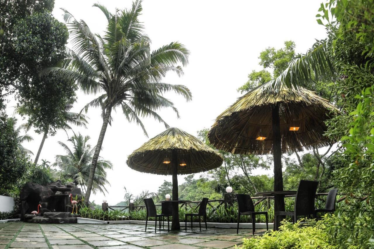 Thenmala Hormuz Inn Kolattupuzha Экстерьер фото